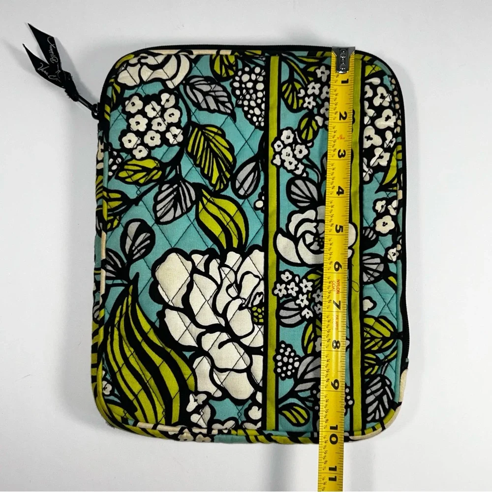 Vera Bradley‎ Floral Quilted Tablet Sleeve